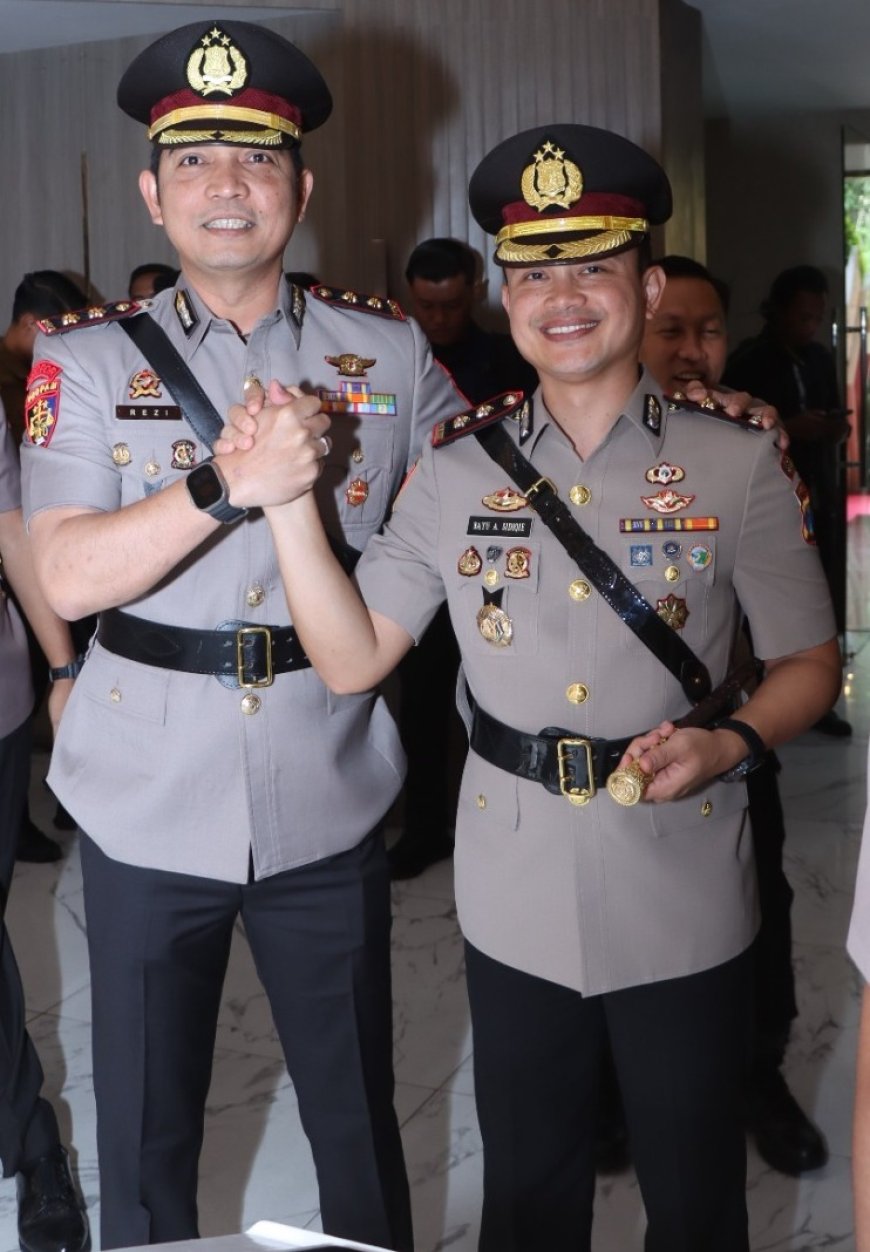 Serah Terima Jabatan di Polda Jatim, AKBP Bayu Anuwar Sidiqie Resmi Jabat Kapolres Situbondo