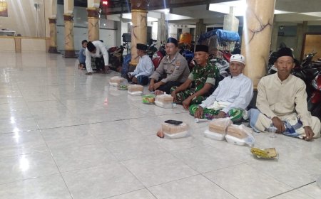 Anggota Polsek Jangkar Menghadiri Kegiatan Pengajian Umum Bertempat Masjid At Taqwa Jangkar