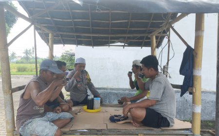 Kanit Binmas dan Bhabinkamtibmas Gelar Program Basudewo Kopi Keliling di Desa Lamongan