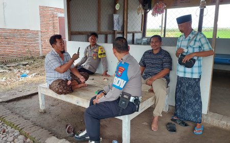“Polisi Hadir dan Mendengar : Patroli Dialogis Polsek Besuki Merupakan Wujud Nyata Harkamtibmas di Desa Jetis”.