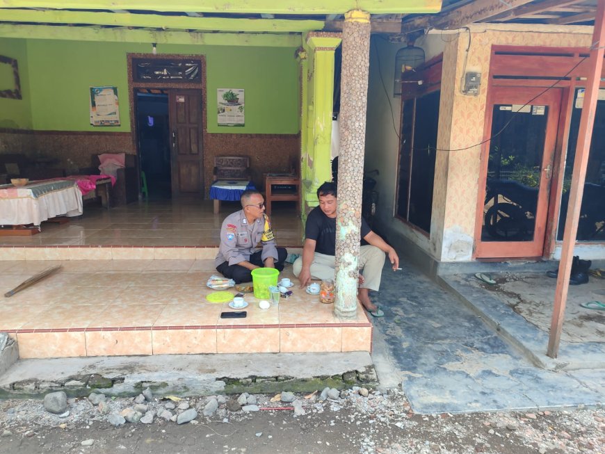 Polsek Kendit Gelar Patroli Dialogis, Perkuat Harkamtibmas di Wilayah Kecamatan Kendit