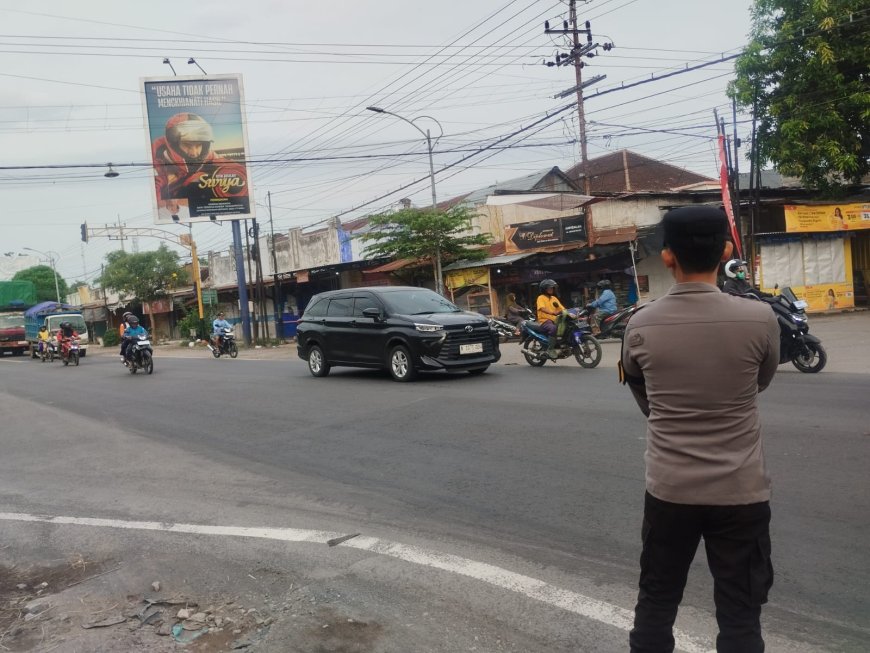 POLSEK KAPONGAN MELAKSANAKAN KEGIATAN COMMANDER WISH PAGI