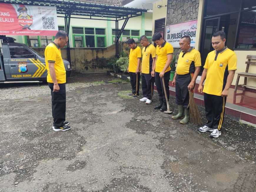 Polsek Suboh Laksanakan Kerja Bakti Bersihkan Lingkungan Mako