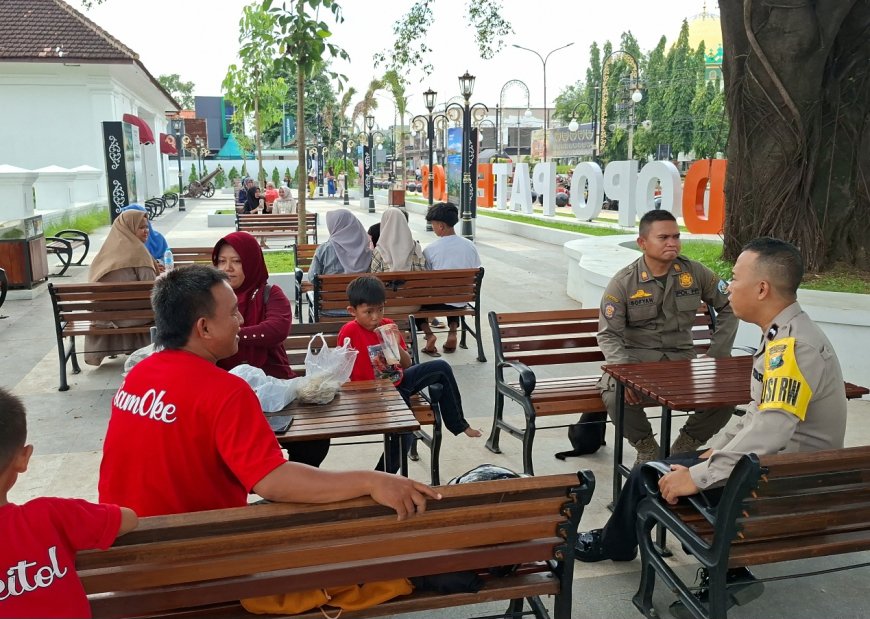 Wujudkan Harkamtibmas Kondusif, Personil Polsek Besuki Gencarkan Patroli Antisipasi Hari Libur Nasional Dan Tahun Baru Imlek.