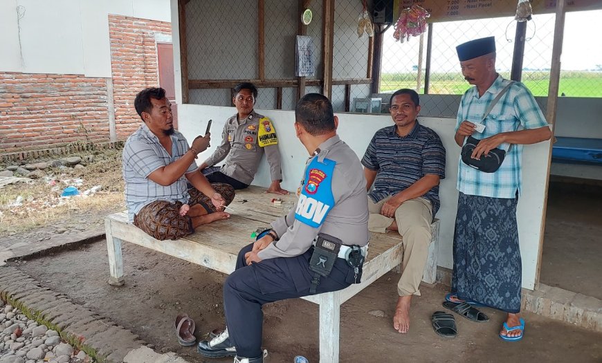 “Polisi Hadir dan Mendengar : Patroli Dialogis Polsek Besuki Merupakan Wujud Nyata Harkamtibmas di Desa Jetis”.