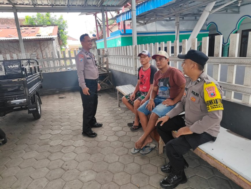 Polsek Panarukan Gelar Patroli Dialogis, Perkuat Kemitraan dan Jaga Kondusifitas Wilayah