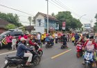 Polsek Kapongan Pembagian 1000 takjil dan berbuka bersama Forkopimca Kapongan bersama Komunitas Tiong Hua Kab.Situbondo, Jeepers Situbondo dan Situbondo Onthel Bersatu