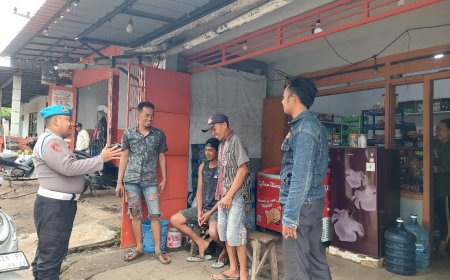 Anggota Polsek Jatibanteng Melaksanakan Patroli dan Menghimbau Masyarakat untuk Jaga Situasi Selama Ramadhan