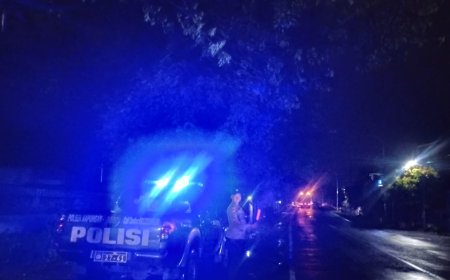 POLSEK KAPONGAN GIAT PATROLI PASCA SAHUR  DALAM RANGKA HARKAMTIBMAS   BULAN SUCI RAMADHAN ANTISIPASI KRIMINALITAS 3(C)