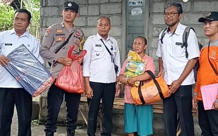 POLSEK BANYUPUTIH BERSAMA PEMERINTAH KECAMATAN GERAK CEPAT CEK LOKASI DAN SALURKAN BANTUAN KORBAN ANGIN KENCANG DI WONOREJO