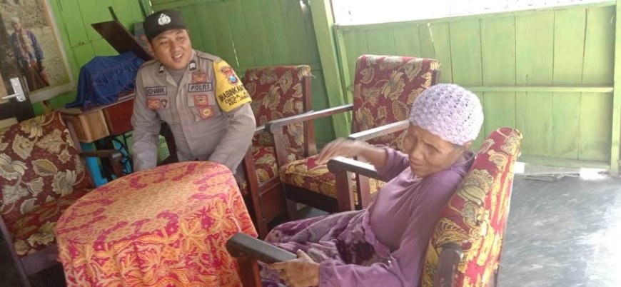 Polsek Jangkar Melaksanakan Patroli Sambang Di Rumah Warga
